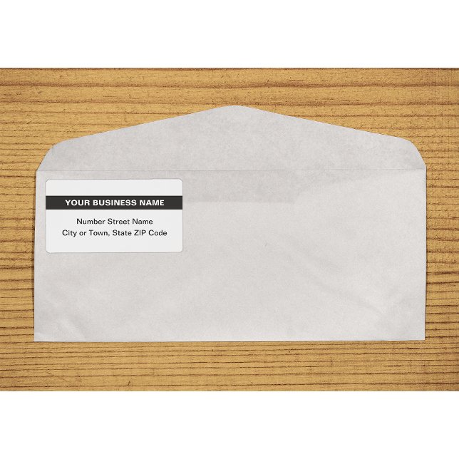 Texto sencillo con etiqueta de envío blanca resalt (Plain text white shipping label with your highlighted business name on envelope)