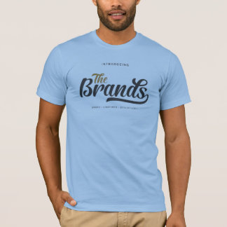 “The Brands” con letra impresa en una camiseta sua