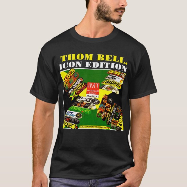 THOM BELL. Camiseta oscura básica (Anverso)