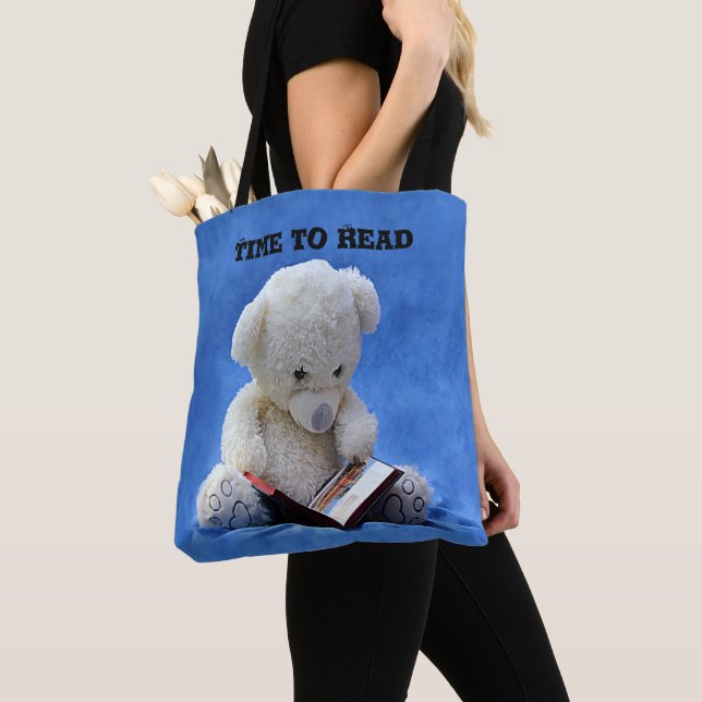 Tiempo del osito de peluche para leer la bolsa de  (Detalle)
