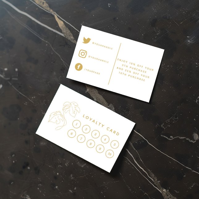 Tienda de plantas domésticas, tarjeta de fidelizac (Modern white and gold loyalty card with monstera leaf icons and social media details)