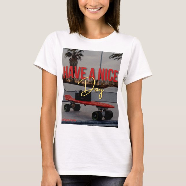 Tiene un diseño de camisetas de un buen día (Anverso)
