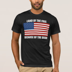 Tierra del libre debido a la camiseta valiente