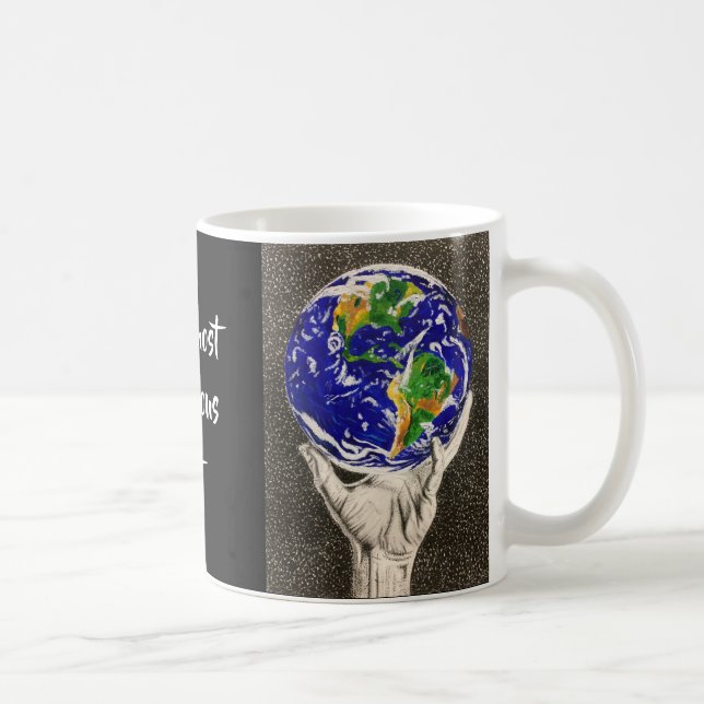 Tierra sostenida taza de "nuestro regalo más (Derecha)