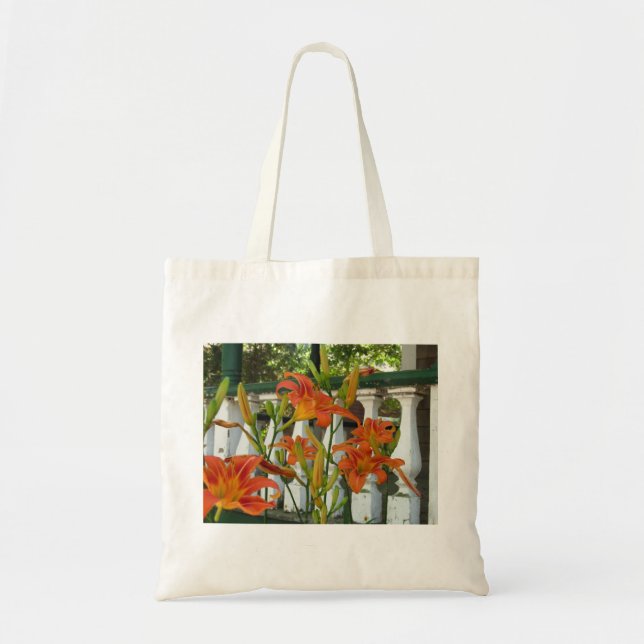 Tiger Lilies naranja - Bolsa Tote en el viñedo de  (Frente)