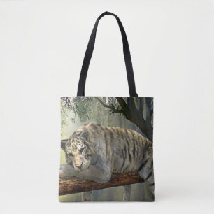 Tigre blanco que se enfría en la bolsa de asas de