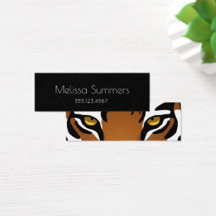 Tigre, gato salvaje sobre negro