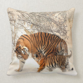 Tigre siberiano y almohada de Cub