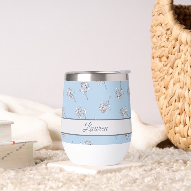 Timeless Botanical Bloom Soft Blue Monogram  (Sala de estar)