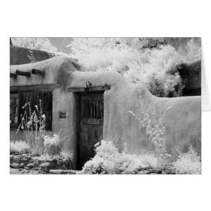 Típica puerta de adobe y entrada en Santa Fe, Nuev