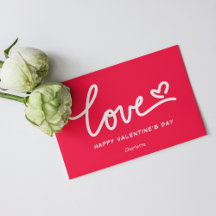 Tipografía cardíaca moderna de San Valentín rosa y