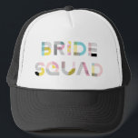 Tipografía de patrón colorido Gorra de escuadrón d<br><div class="desc">Tocador festivo que presenta BRIDE SQUAD en una tipografía moderna y colorida con patrones mixtos. Esto será perfecto para duchas de novias y fiestas de soltera. Los elementos coincidentes están disponibles.</div>
