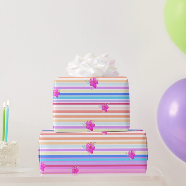 Tiras con papel floral rosado envuelta de regalo (Regalos de fiesta)