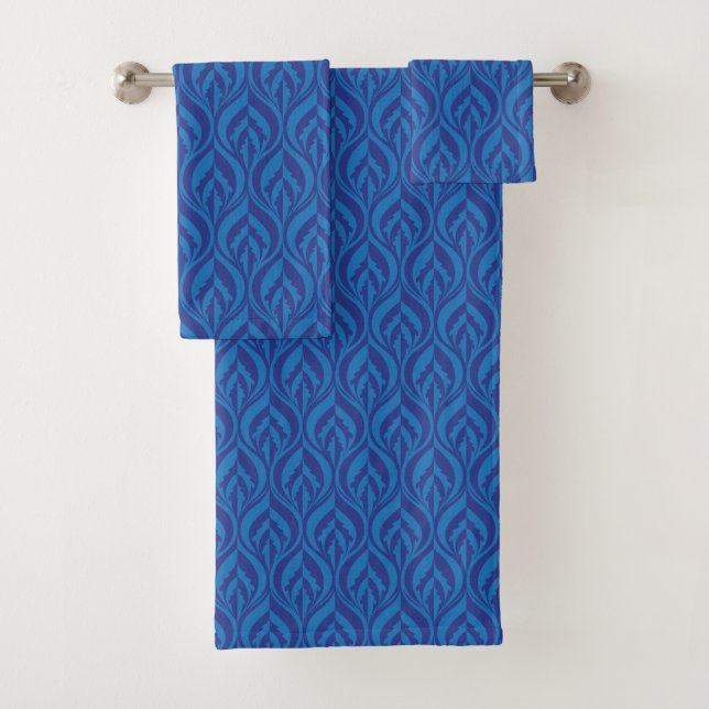 Toalla azul de lujo con estampado (In situ)
