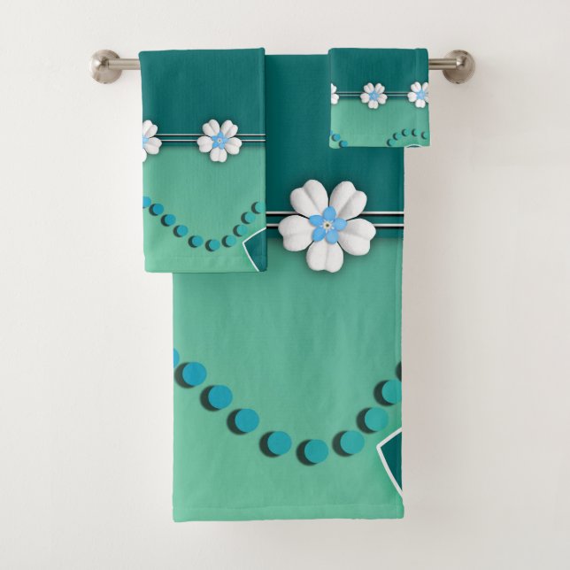 Toalla de baño de flores verde azuladas y blancas (In situ)