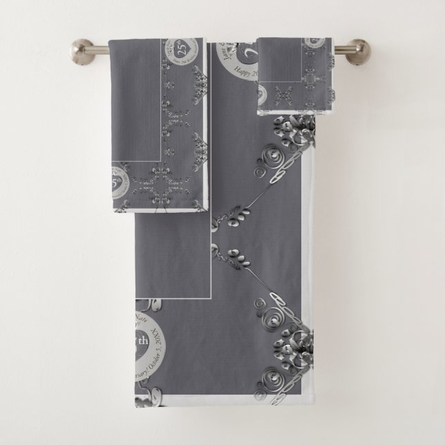 Toalla de baño de plata y gris de 25 años (In situ)