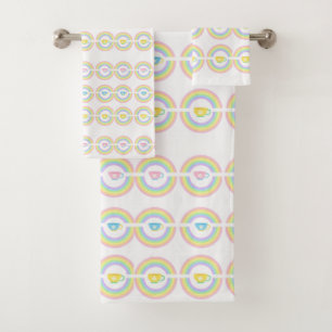 Toalla de baño prepara taza de té con arcoiris