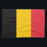 Toalla de cocina con bandera de Bélgica<br><div class="desc">Añada un toque de orgullo belga a su cocina con nuestra exclusiva toalla de cocina con la bandera de Bélgica. Esta toalla de cocina, elaborada con meticulosa atención a los detalles, es más que sólo un elemento funcional; es una celebración del patrimonio culinario y la identidad cultural de Bélgica. El...</div>