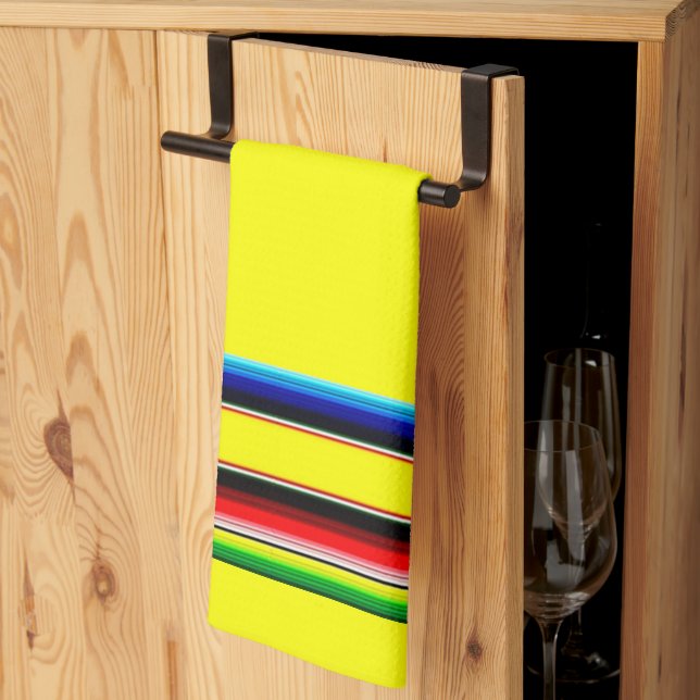 Toalla de cocina de franjas de serape brillante (Pliegue de tercios)