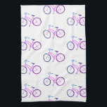 Toalla de cocina de patrón de bicicletas púrpura<br><div class="desc">Decore su cocina con esta fresca toalla de bicicleta morada. ¡Hace un gran regalo para el boda o para el ama de casa! Puede personalizar y agregar texto también. Revisa mi tienda por muchos más colores y patrones!</div>