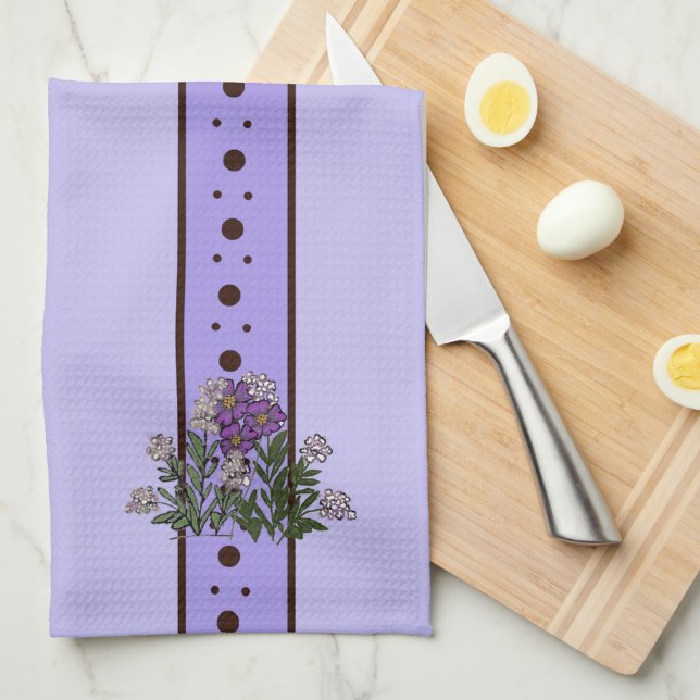 Toalla de cocina de taza relajada flores púrpura v (Doblado Cuarto)
