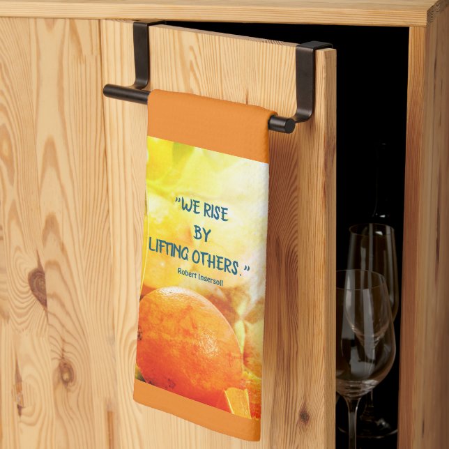 Toalla de cocina "Nos levantamos levantando a otro (Pliegue de tercios)