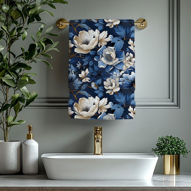 Toalla de flores de oro marfil azul naval lujosa (Luxurious Navy Blue Ivory Gold Flowers Towel)