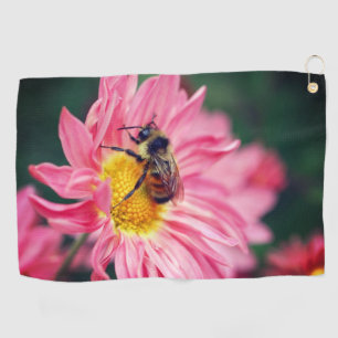 Toalla De Golf Bumble Bee En La Flor De Daisy Rosa 2