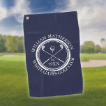 Toalla De Golf Club de golf personalizado Nombre Navy Azul<br><div class="desc">Estas toallas de golf son ideales para todos los clubes de golf y los miembros del club de golf, ya que cuentan con un diseño clásico de pelota de golf cruzada y un borde con efecto de sello anticuado. Personalice con el nombre del socio del club, el nombre del club...</div>