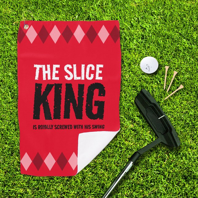 Toalla De Golf Divertido Rojo Argyle El Rey de la rebanada... (The Slice King red argyle golf towel with putter, ball, and 3 tees on golf green)