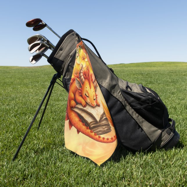 Toalla De Golf El pequeño dragón místico.  (Verde)