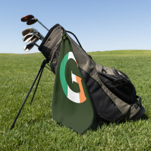 Toalla De Golf G Monograma sobrepuesto sobre la bandera irlandesa