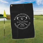 Toalla De Golf Hoyo blanco y negro personalizado en uno<br><div class="desc">Personalice el nombre,  el número de taladro de la ubicación y la fecha para crear un gran keepsake para celebrar ese fantástico agujero en uno. Diseñado por Thisisnotme©</div>