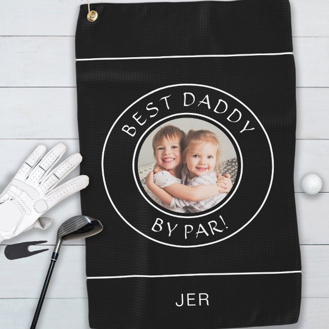 Toalla De Golf Mejor Papá Por Golfer Par Foto Lindo Negro Blanco (Best Daddy By Par Golfer Photo Cute Black White Golf Towel)
