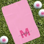 Toalla De Golf Monograma de nombre inicial rosado<br><div class="desc">Cree Su Propia Toalla De Golf Monograma Personalizado Moderno Rosa. Esta toalla de golf súper girly presenta un elegante diseño de monograma con una inicial plana rosa caliente sobre un divertido fondo rosa feliz y un nombre de guión negro clásico para un toque personalizado. Impresa por un lado, esta toalla...</div>