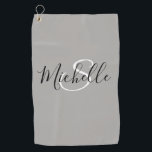 Toalla De Golf Monograma moderno simple personalizado<br><div class="desc">Este diseño se creó a través del arte digital. Puede ser personalizado en el área de proporcionar o personalizar eligiendo la opción de pulsar para personalizar y cambiando el nombre, las iniciales o las palabras. También puede cambiar el color y estilo del texto o eliminar el texto para un diseño...</div>