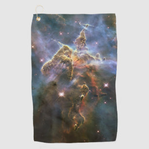 Toalla De Golf Montaña mística en el espacio hubble de la nebulos