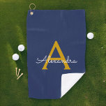 Toalla De Golf Navy Blue Gold Modern Script Girly Monograma Nombr<br><div class="desc">Toalla de golf de Monograma Azul y Oro de Marina. Esto hace que el dulce perfecto cumpleaños 16,  boda,  ducha de novia,  aniversario,  ducha de bebé o fiesta de soltera sea regalo para alguien que ama el lujo glam y los estilos de moda.</div>