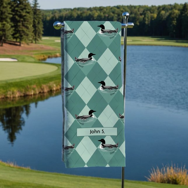 Toalla De Golf Nombre del patrón verde argla Natación Loon Lake B (Green argyle Loons personalized golf towel, unique nature pattern of swimming lake birds.)