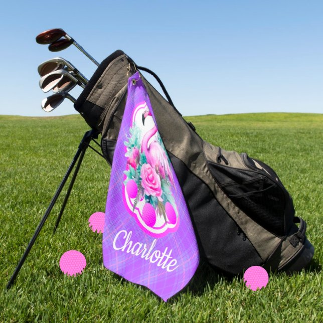 Toalla De Golf Púrpura tropical rosa Flamingo personalizado (Perfect for your golfing Island Girl...maybe you?  Personalize it!)