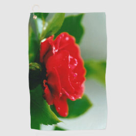 Toalla De Golf Rosa roja matutina cubierta de rocío