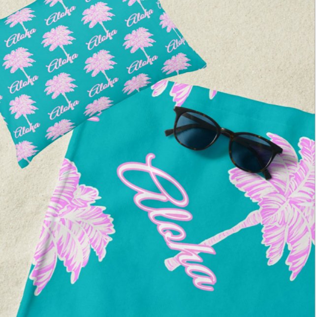 Toalla De Playa Aloha Tropical De Palma Blanca Rosa Turquesa (Where's the beach! Fun tropical beach towel.)