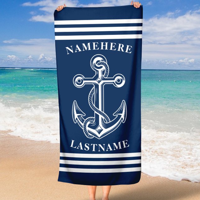 Toalla De Playa Anclaje azul y blanco con texto de nombre personal (Nautical Personalized Name Navy Blue Anchor with Rope Beach Towel)