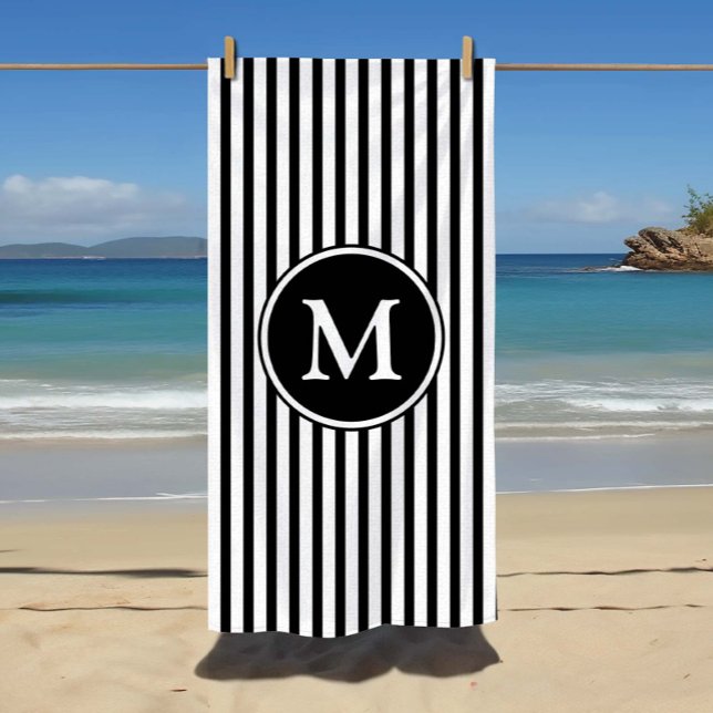 Toalla De Playa Bandas blancas y negras monogramadas (Monogrammed Black & White Stripes Beach Towel)