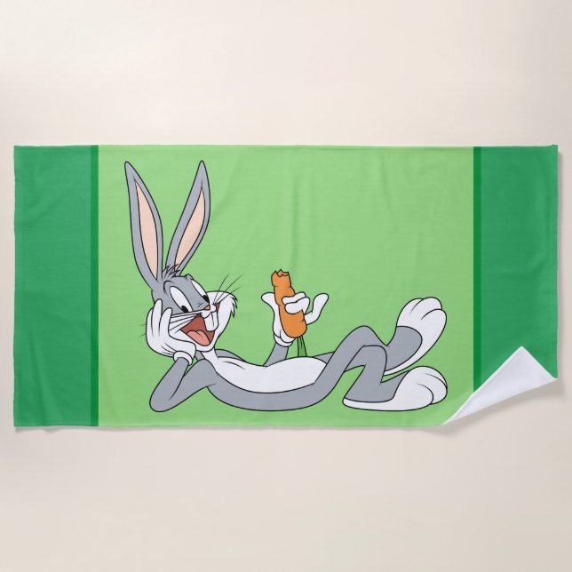 Toalla De Playa BUGS BUNNY™ MIENTRAS Abajo La Zanahoria De Comer (Anverso)
