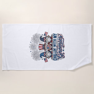 Toalla De Playa Camiseta Patriótica Gnomo Relajándose Con Mis Gnom