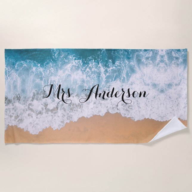 Toalla de playa con nombre personalizado para aven (Anverso)