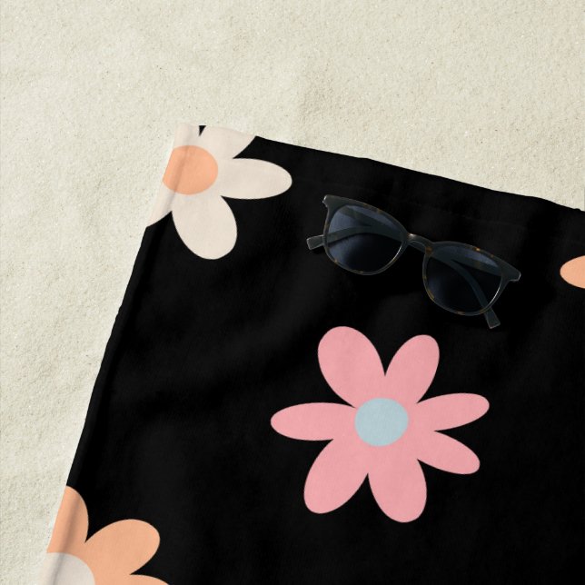 Toalla De Playa Daisy Flowers Black Boho Floral (In situ)