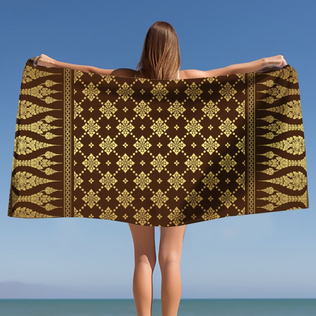 Toalla De Playa Damasco egipcio de oro y marrón (Gold and Brown Egyptian Damask Beach Towel)