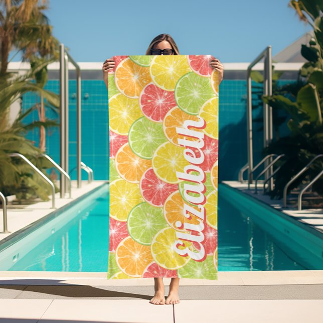 Toalla de playa de Citrus Slices personalizada (Personalized Citrus Slices Beach Towel (white on reverse side))